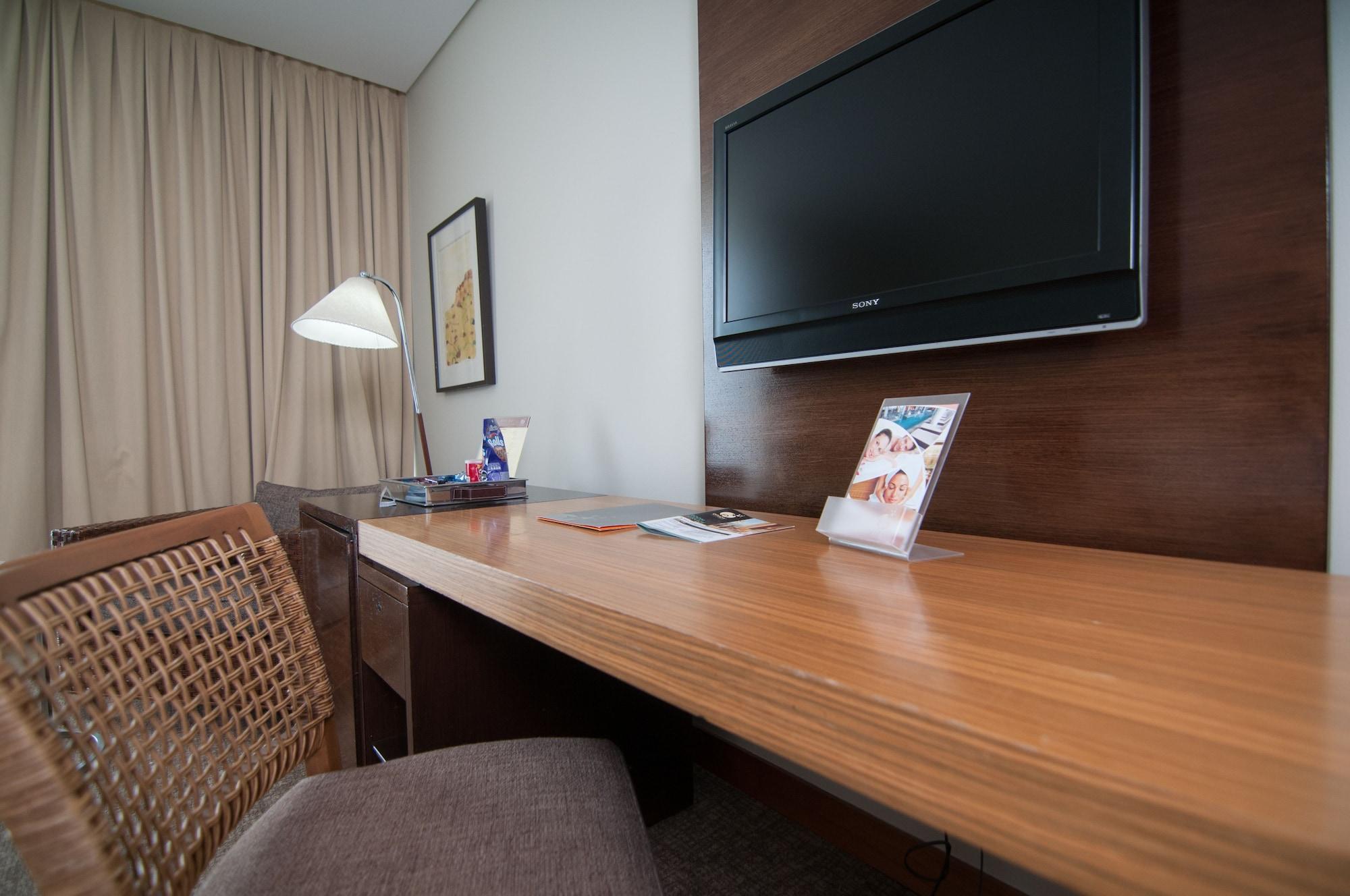 Enjoy Coquimbo 호텔 외부 사진 A television in a hotel room