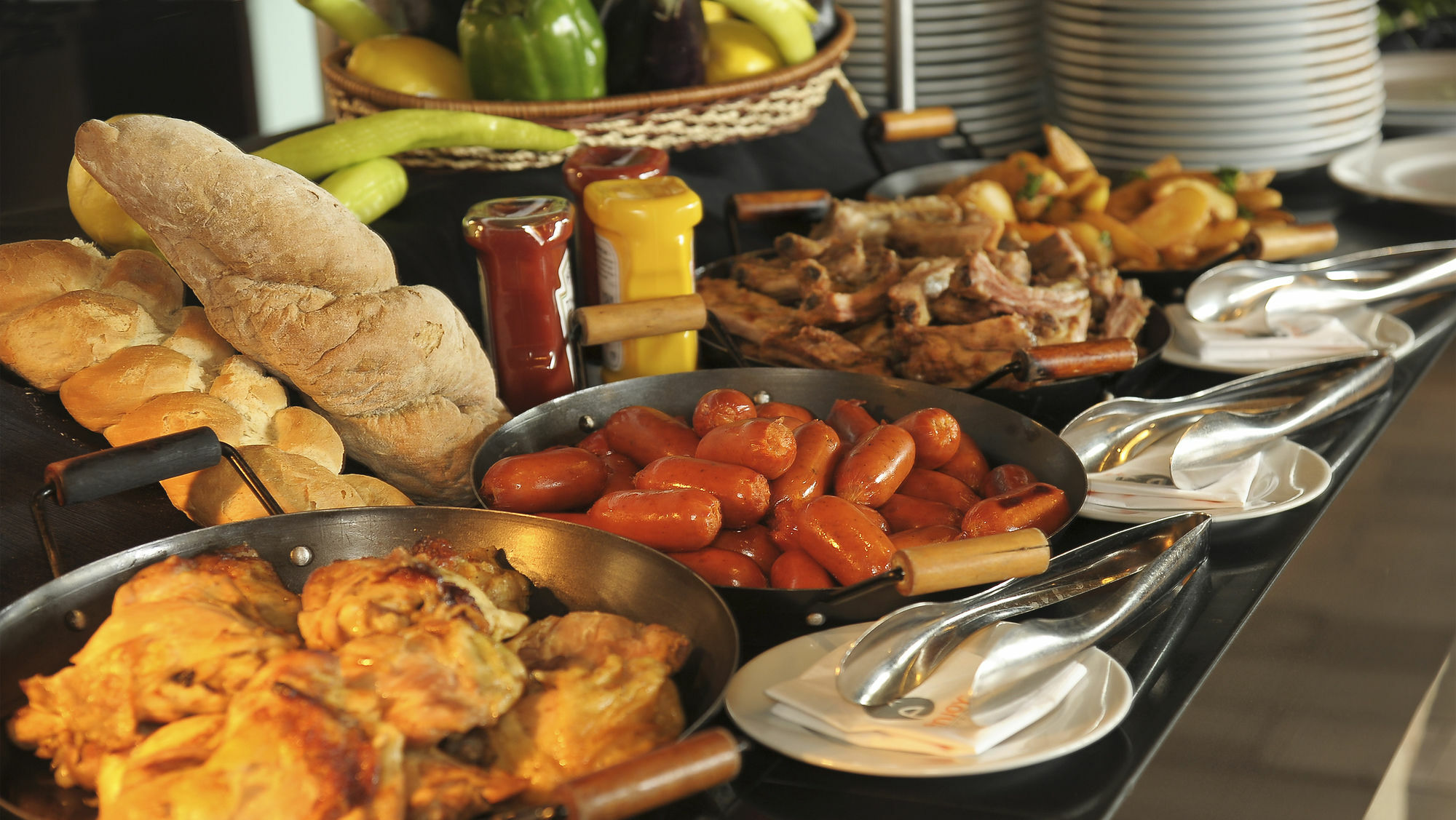 Enjoy Coquimbo 호텔 외부 사진 A buffet