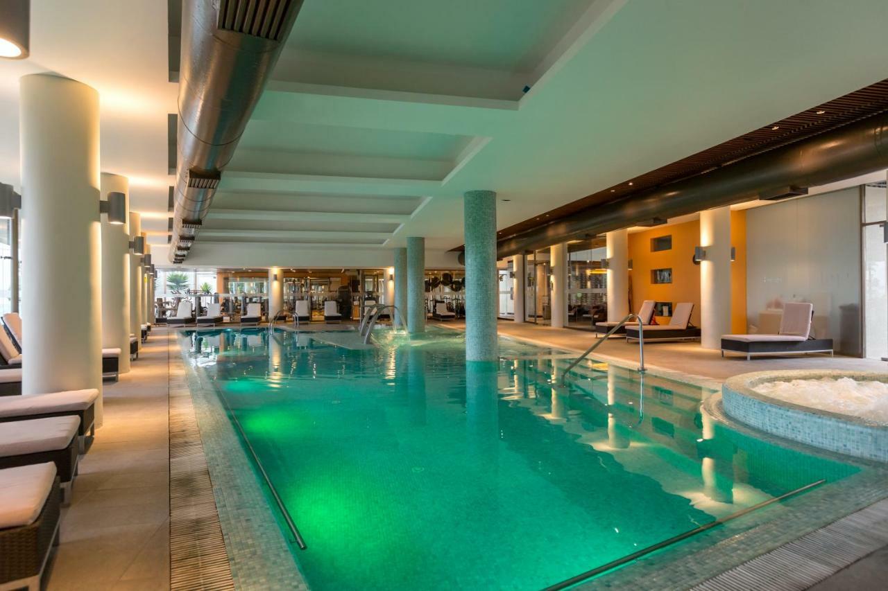 Enjoy Coquimbo 호텔 외부 사진 The swimming pool at the hotel